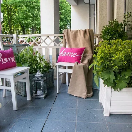 شقة Apartament Golden Baltic *